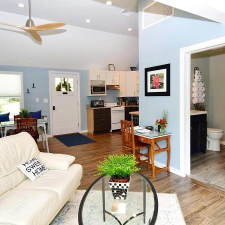 וורוויק Cottage At Millpond Falls - A Romantic Escape מראה חיצוני תמונה