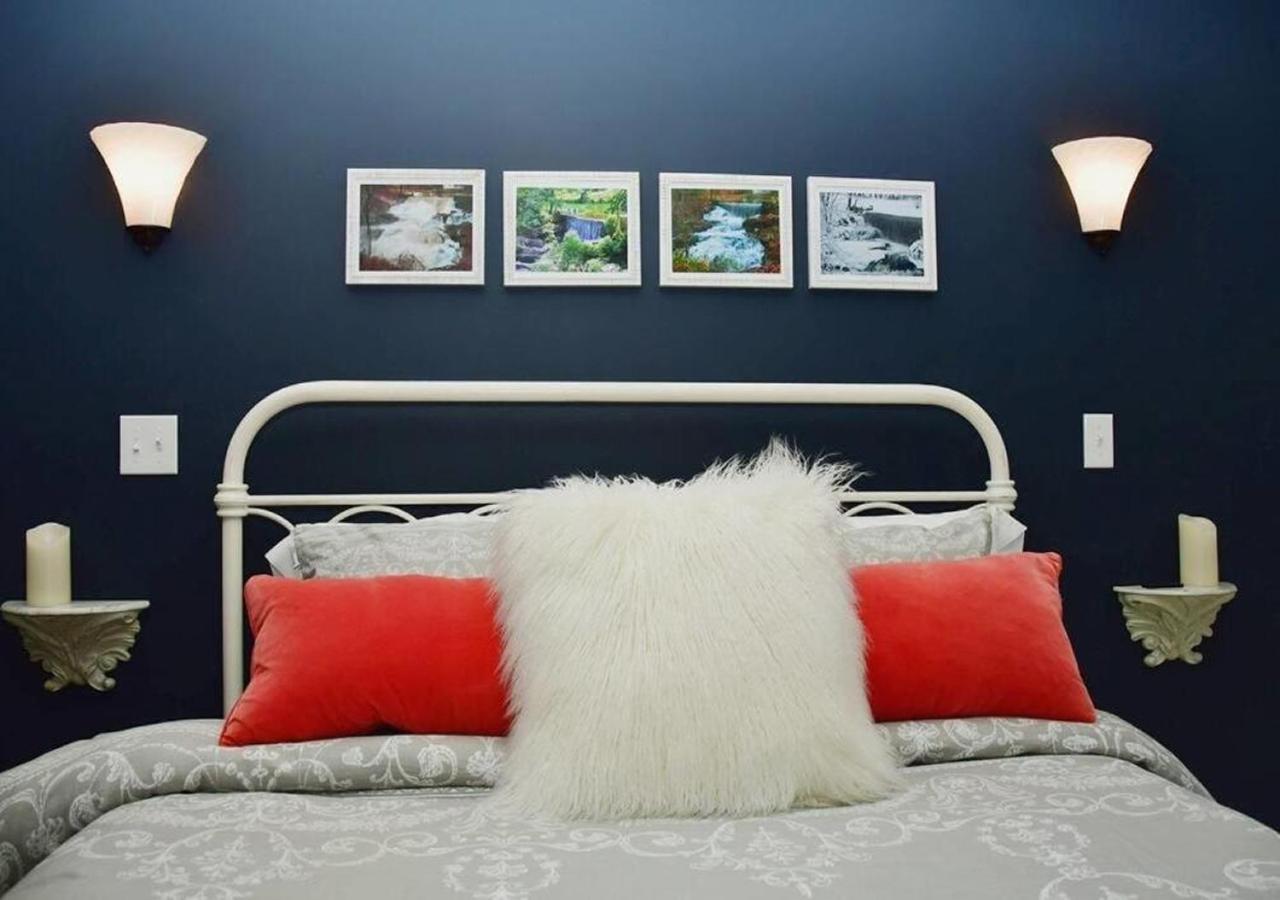 וורוויק Cottage At Millpond Falls - A Romantic Escape מראה חיצוני תמונה